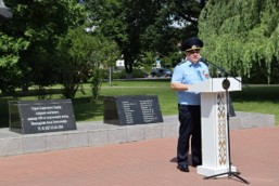 22 июня в городе Дубровно у памятника Герою Советского Союза А.Никандровой прошел митинг-реквием, посвященный Дню всенародной памяти жертв Великой Отечественной войны и геноцида белорусского народа
