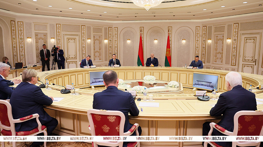 Lukashenko: Siberia is a dear region for Belarus