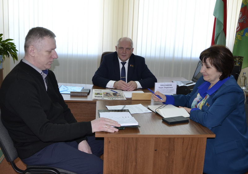 В Зарубском сельисполкоме прием граждан провел член Совета Республики Национального собрания Республики Беларусь