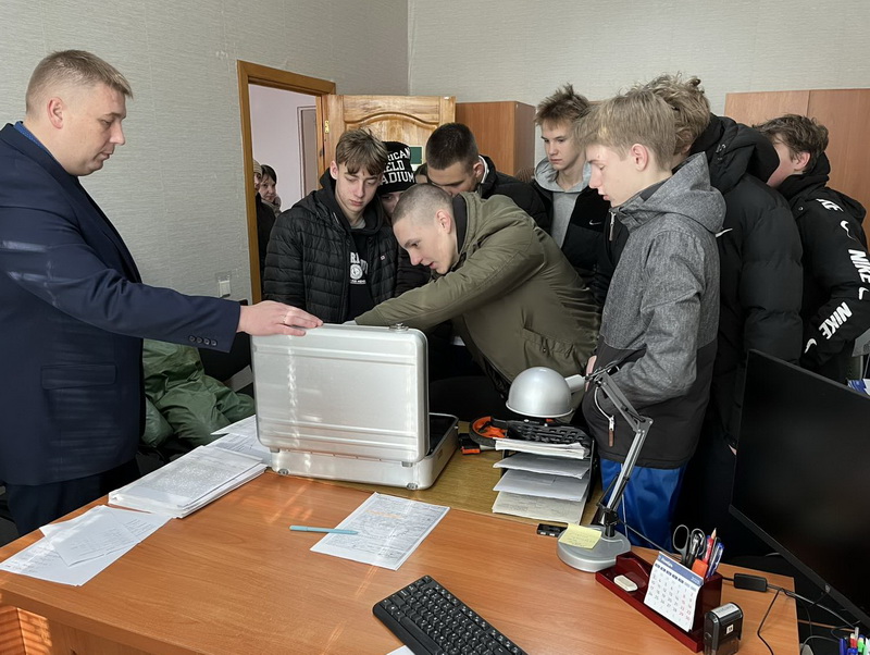 Дубровенский РОСК познакомил подростков с деятельностью следственного комитета