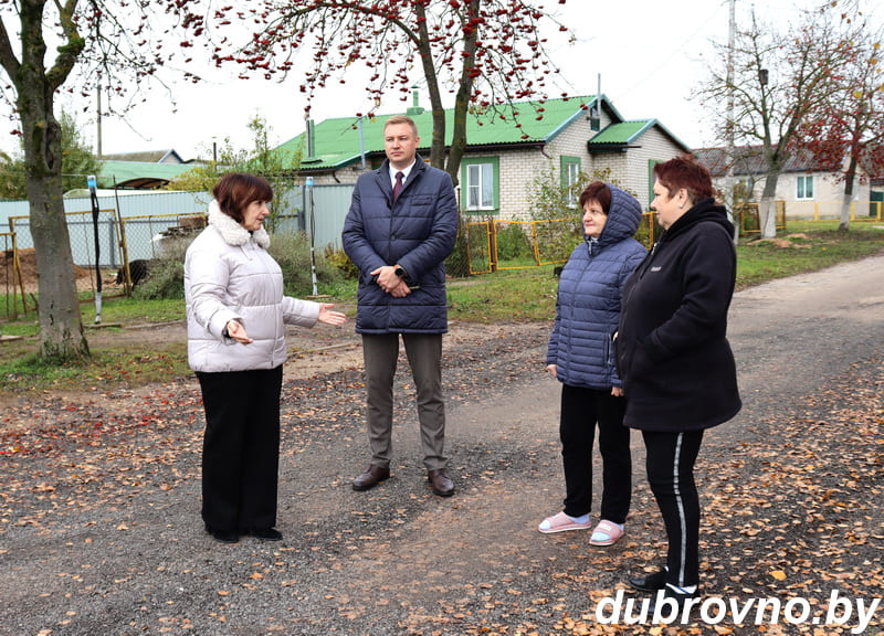 От информационных встреч до благоустройства улиц и дорог. Депутат Палаты представителей Национального собрания РБ посетил Дубровенский район