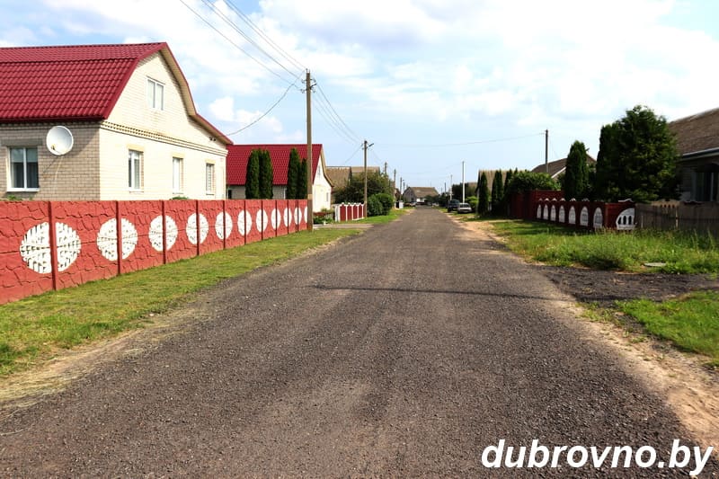 На Дубровнщине ведется ремонт дорожного полотна