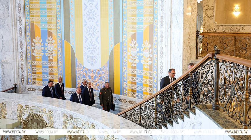 Лукашенко провел совещание по вопросам ракетостроения