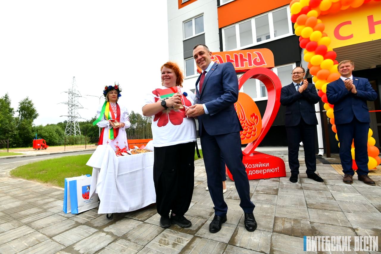 Ключи от квартир в новом доме в аг. Кировская вручили новоселам