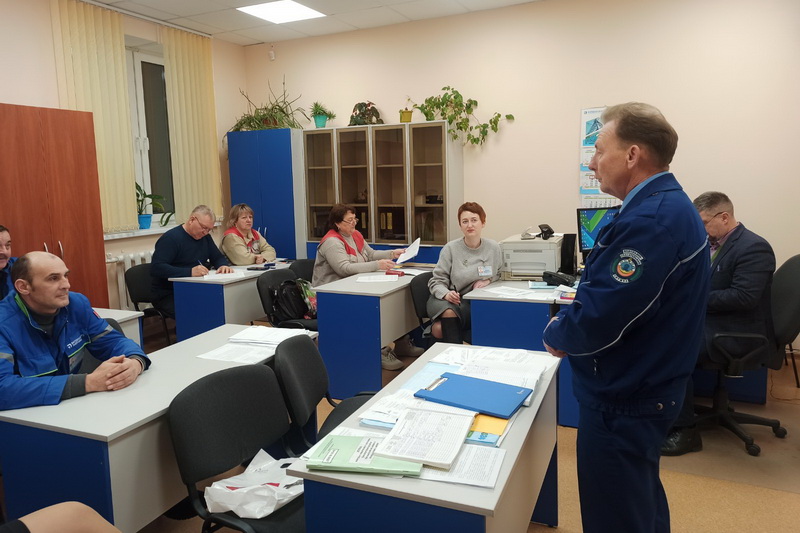 Дубровно: льда пока нет, но о безопасности помнить необходимо