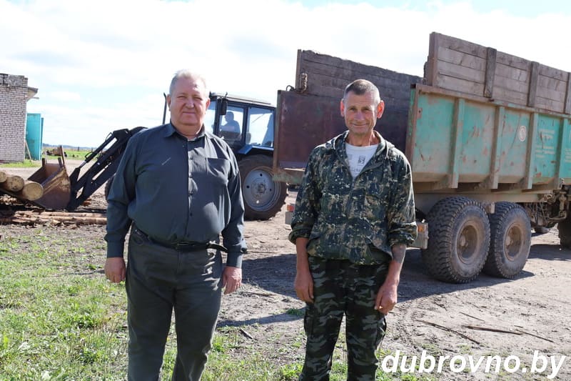 Работники Дубровенского участка Оршанского филиала Витебскоблтоп обеспечивают население топливом