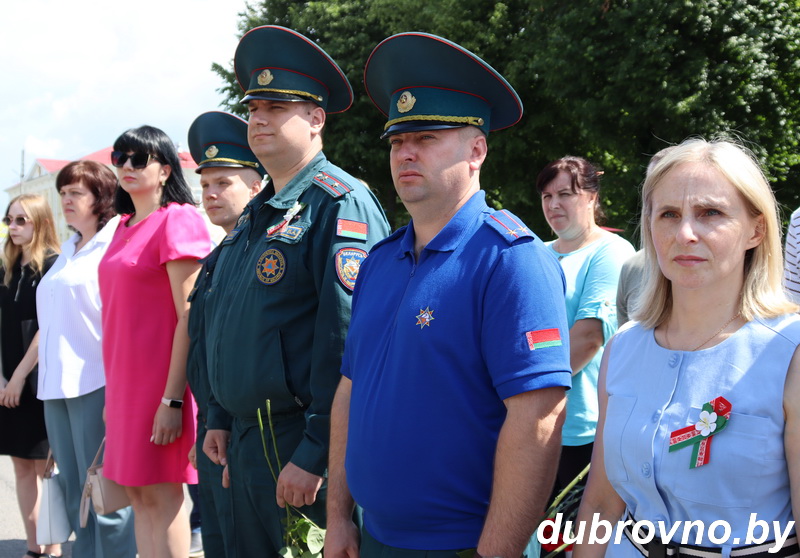 Дубровенцы почтили память погибших в Великой Отечественной войне минутой молчания