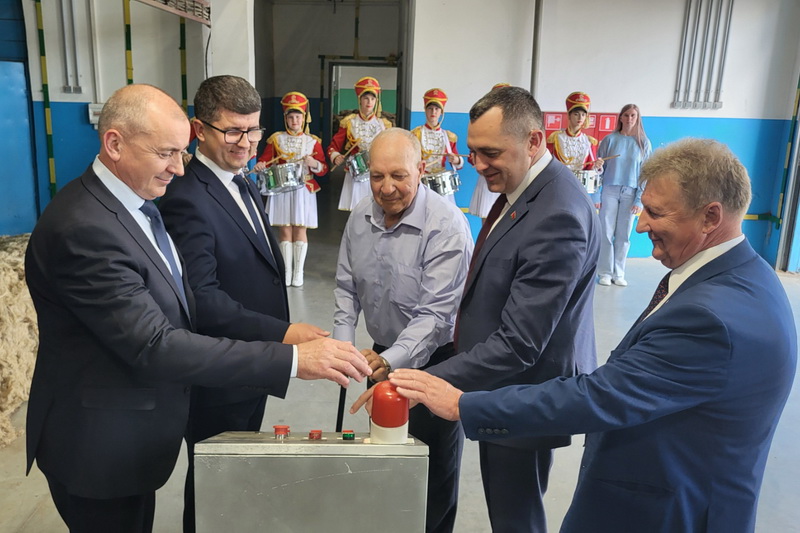 На ОАО «Дубровенский льнозавод» открыли вторую линию котонизации льна