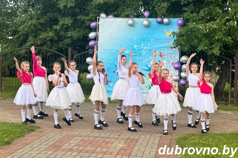 В Дубровно состоялся концерт «Соловьиные нотки» (фотофакт)