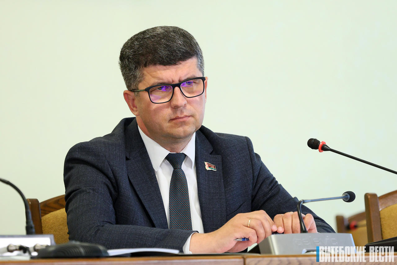 Первый заместитель председателя облисполкома Сергей Левкович о задачах перед аграриями Витебщины