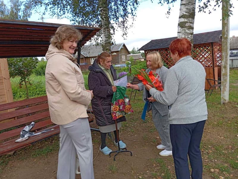 Проект «Чествуем ветерана-юбиляра» шагает по Дубровенщине