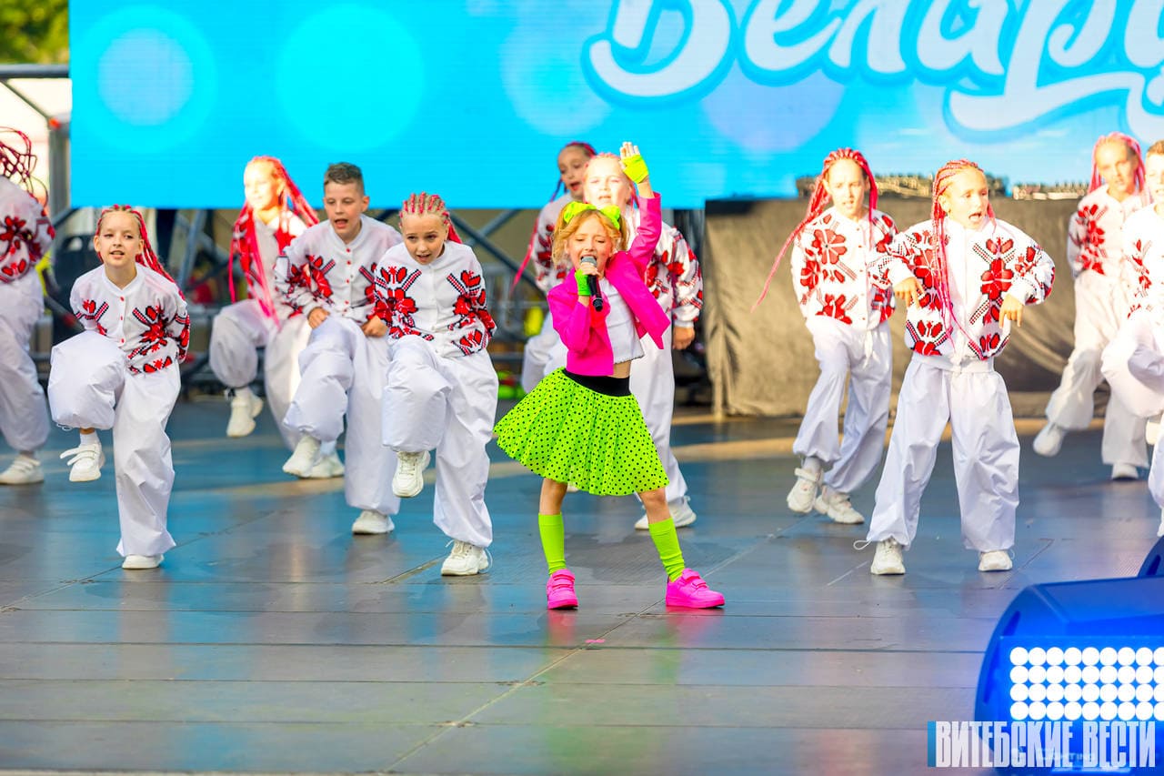 Незабываемым концертом «Звёзды TikTok» открыли новую площадку «Славянского базара»