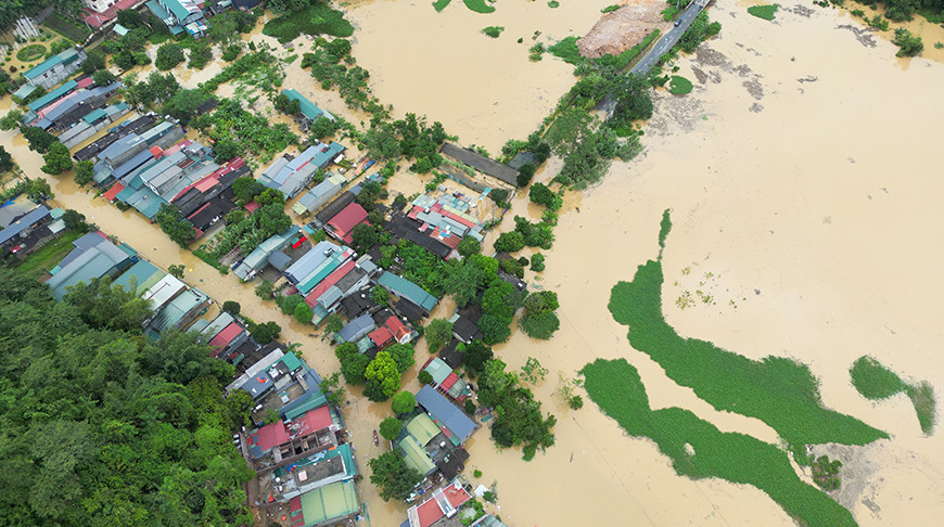 Лукашенко принял решение об оказании гуманитарной помощи Вьетнаму
