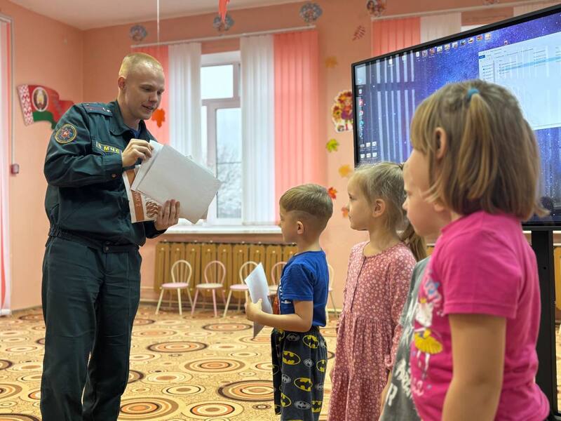 Дошколятам о безопасности