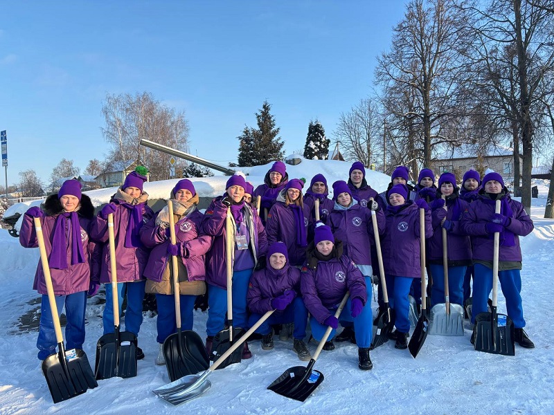 Участники республиканского патриотического трудового проекта «Зимний маршрут» побывали на Дубровенщине