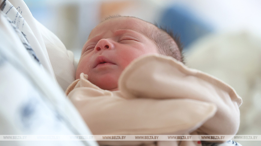 С 1 февраля в Беларуси увеличиваются размеры пособия по уходу за ребенком в возрасте до 3 лет