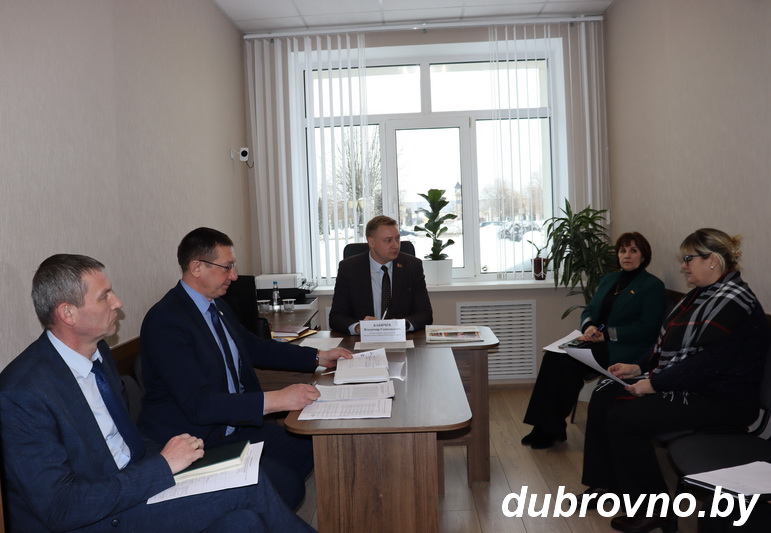 Депутат Палаты представителей Национального собрания Республики Беларусь провел личный приём граждан в Дубровенском районе