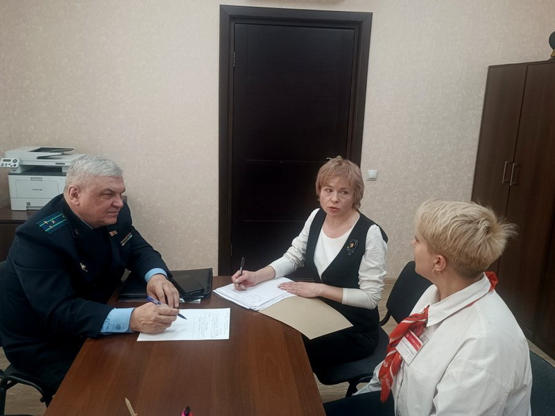 Профсоюзы: правовой прием