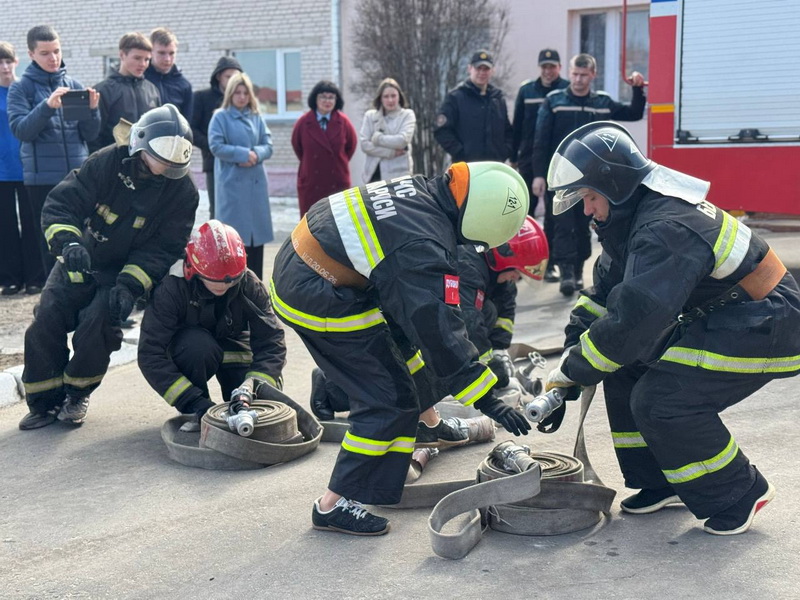 В Дубровно состоялся районный слет юных спасателей